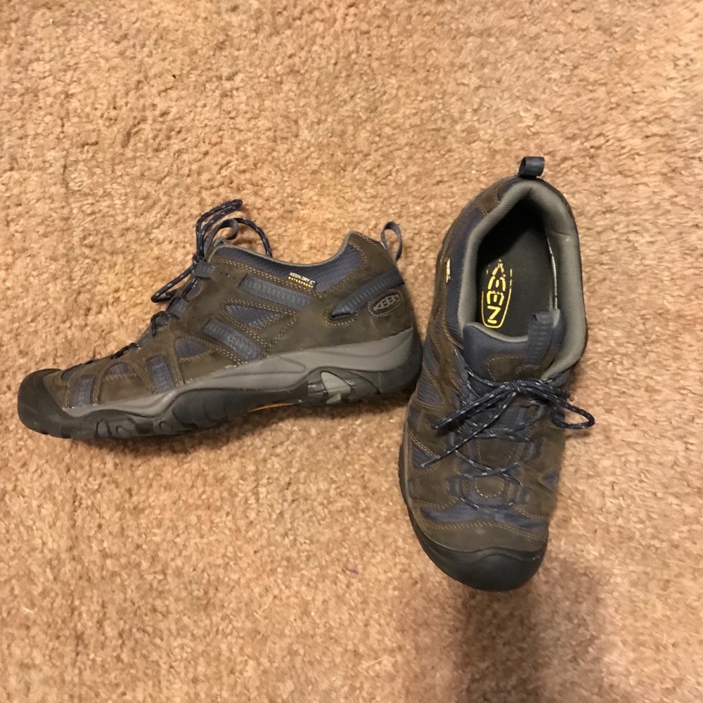 Hiking shoes